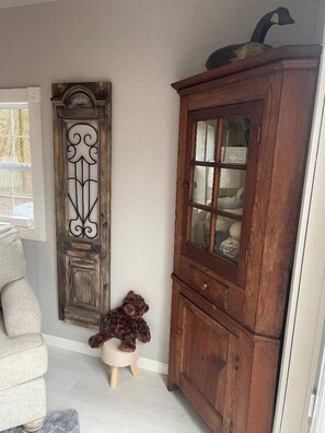 المنشأة من الداخل