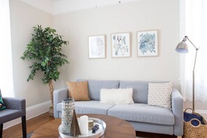 Smart TV - 1BR/1BA hidden gem walkable to MUNI - 15 min DT SF (San Francisco)