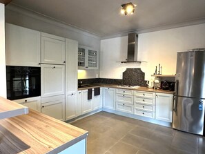 Micro-ondas, lava-louças