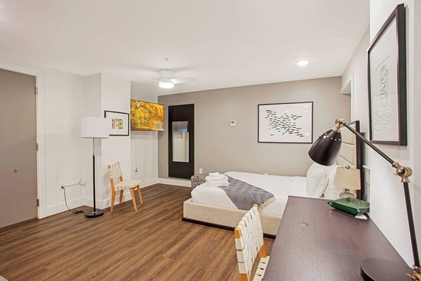 1 chambre, fer et planche à repasser, Wi-Fi, draps fournis