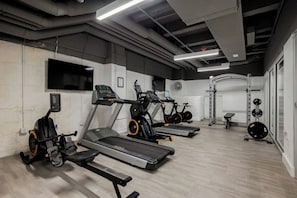 Fitness facility - Steps From KC's Streetcar | The Speakeasy (Kansas City)