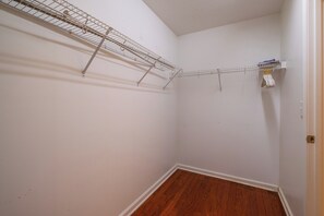 Interior - Festive Cozy Holiday 2BR Haven: <1 Mi Parkway Pool (Sevierville)