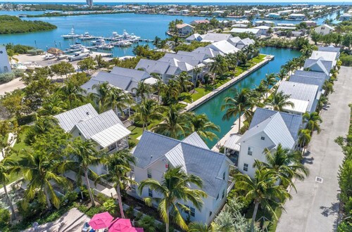 Gorgeous Coral Lagoon #3 - Top Rated Resort in Marathon with Boat Slip!