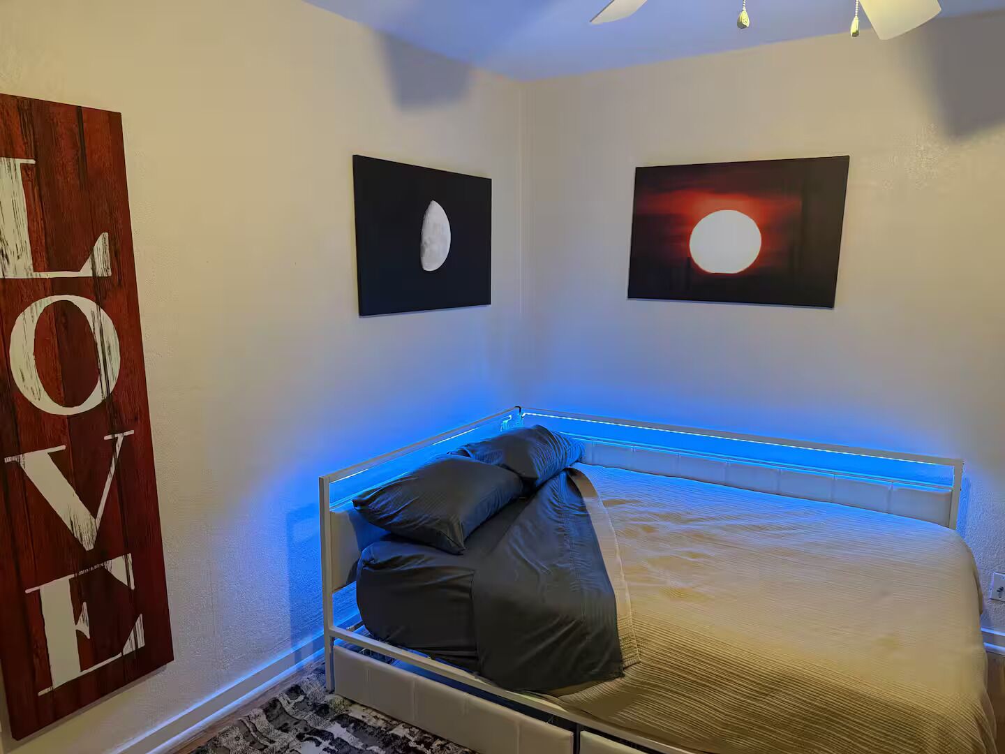 2 bedrooms, WiFi, bed sheets