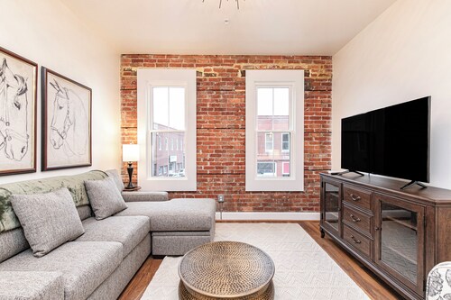 The 1930 - Short Stays on Market