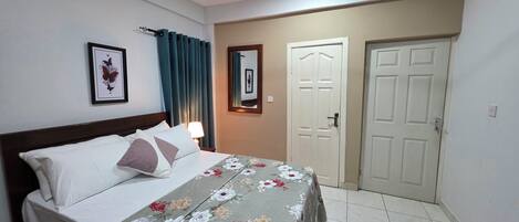 Deluxe Apartment, Mountain View | Free WiFi