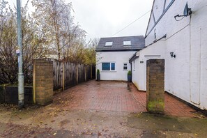 Front of property - Large Modern 5-Bed House (Westhoughton)