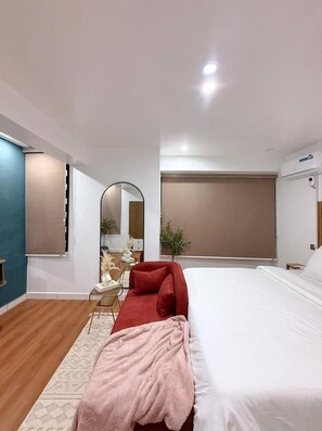2 bedrooms, iron/ironing board, free WiFi, bed sheets - 2 Bedroom En-Suite, Wi-Fi, Secured, 24/7 Power (Lekki)