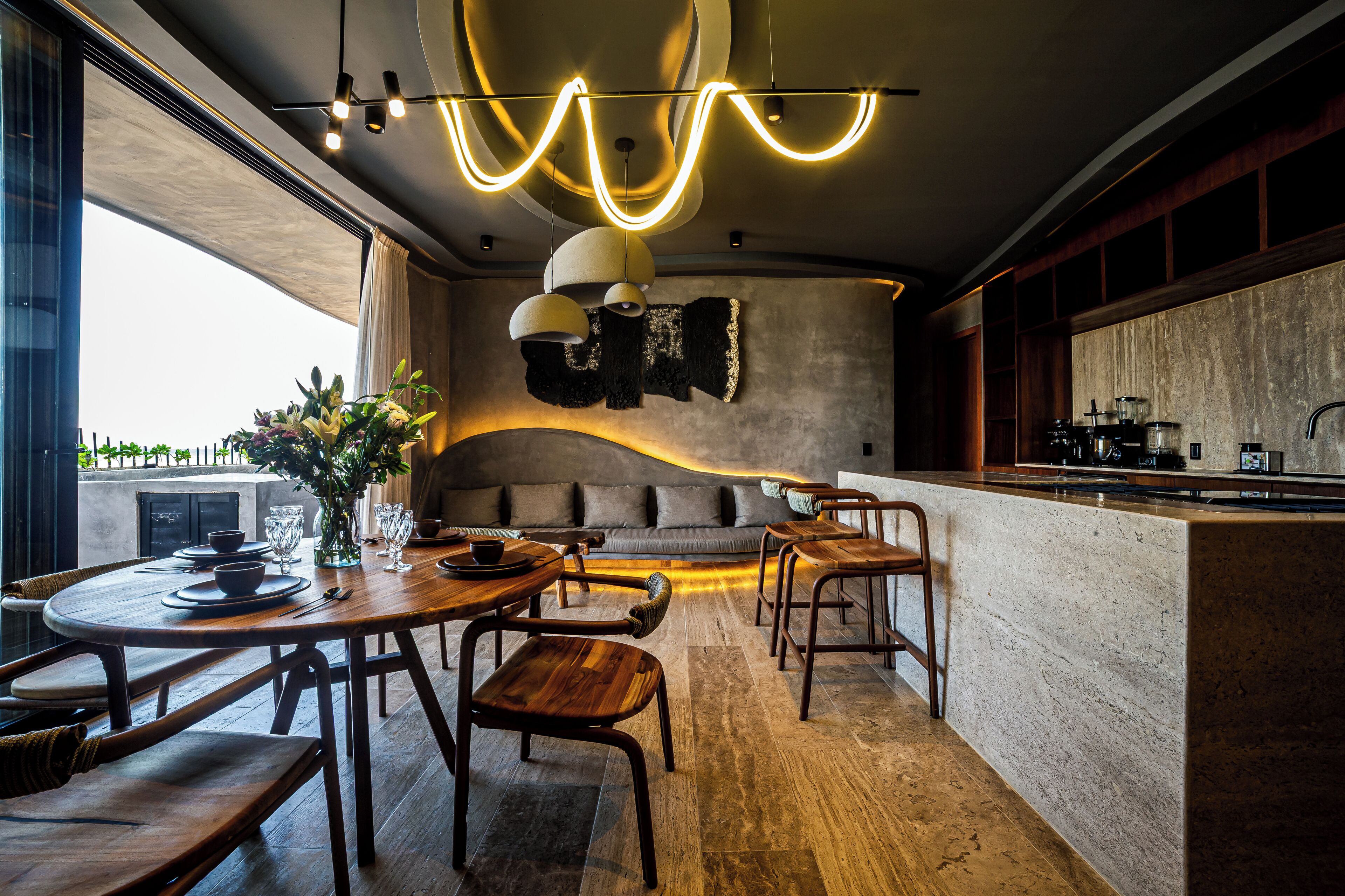 Apartamento luxo, 2 quartos, piscina particular, vista para o mar | Área de estar