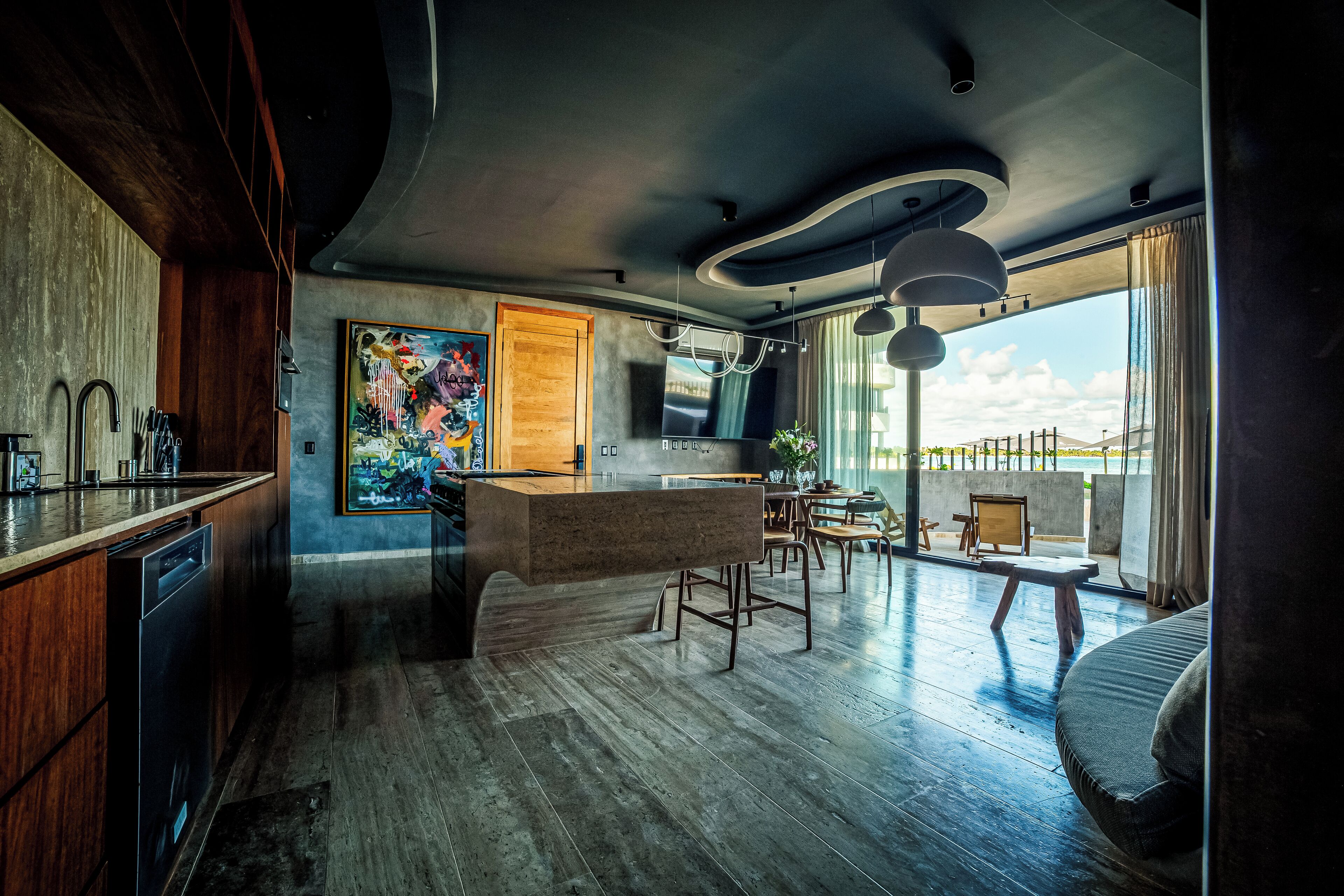 Apartamento luxo, 2 quartos, piscina particular, vista para o mar | Área de estar