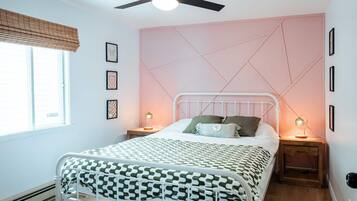 3 bedrooms, iron/ironing board, travel crib, WiFi