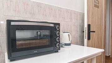 Shared fridge, microwave