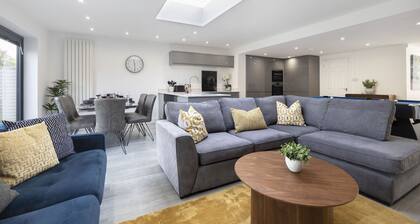 Fantastic 3 Bedroom Home in Gloucester City