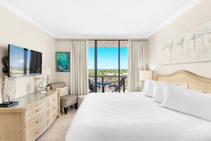 Iron/ironing board, WiFi, bed sheets - Studio@Surfside! Perfect for a couple's get away! (Miramar Beach)
