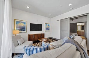 TV - The Pointe Sea Paradise123 2Br/ 2 Ba!! HOT TUB! (Inlet Beach)