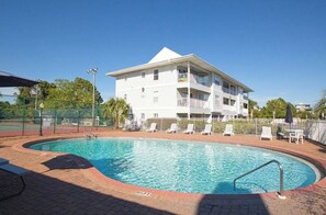 Pool - 3 bed/ 3 ba~Complimentary tram to beach! 2 Pools! (Santa Rosa Beach)