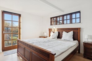 2 slaapkamers, een strijkplank/strijkijzer, gratis wifi