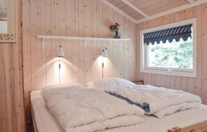 2 bedrooms, free WiFi - Lovely holiday home with views of Roskilde Fjord (Skibby)