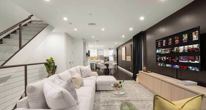 Stylish 3BR Designer Home in Harlem!