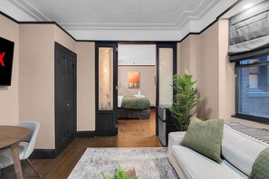 Smart TV - In The Heart of NYC 2 BDR W GYM (New York)