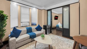 1 slaapkamer, een strijkplank/strijkijzer, reisbedje, gratis wifi