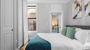 2 soverom, strykejern/-brett, wi-fi (inkludert) og sengetøy