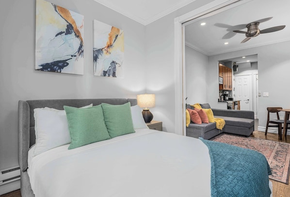 2 chambres, fer et planche à repasser, Wi-Fi gratuit, draps fournis