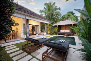 Terrace/patio - 100m to Seminyak Beach / Personal Full-Time Butler (Seminyak)