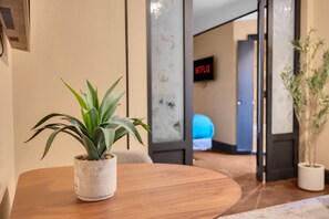 Interior - NYC Premier Walking Distance to Times Square (New York)