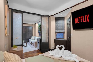 1 chambre, fer et planche à repasser, lit parapluie, Wi-Fi gratuit