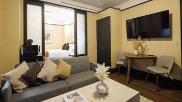 1 bedroom, iron/ironing board, travel cot, free WiFi