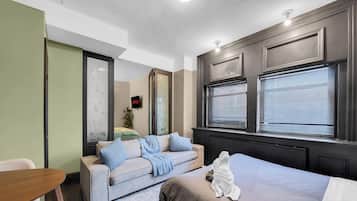 1 bedroom, iron/ironing board, travel cot, free WiFi