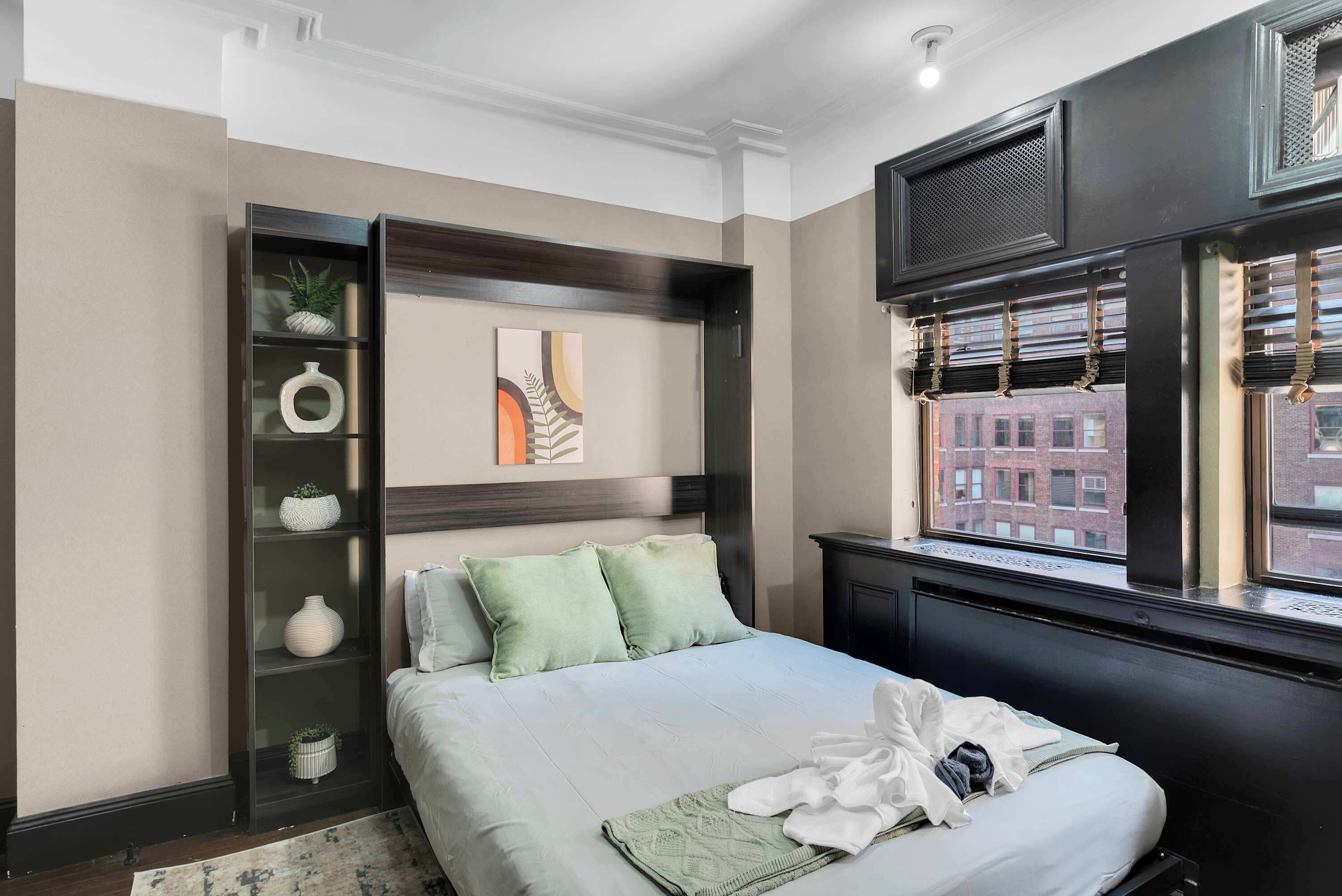 Bügeleisen/Bügelbrett, Reisekinderbett, kostenloses WLAN, Bettwäsche