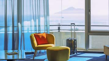 Superior Suite, Sea View | In-room safe, blackout curtains, soundproofing, free WiFi