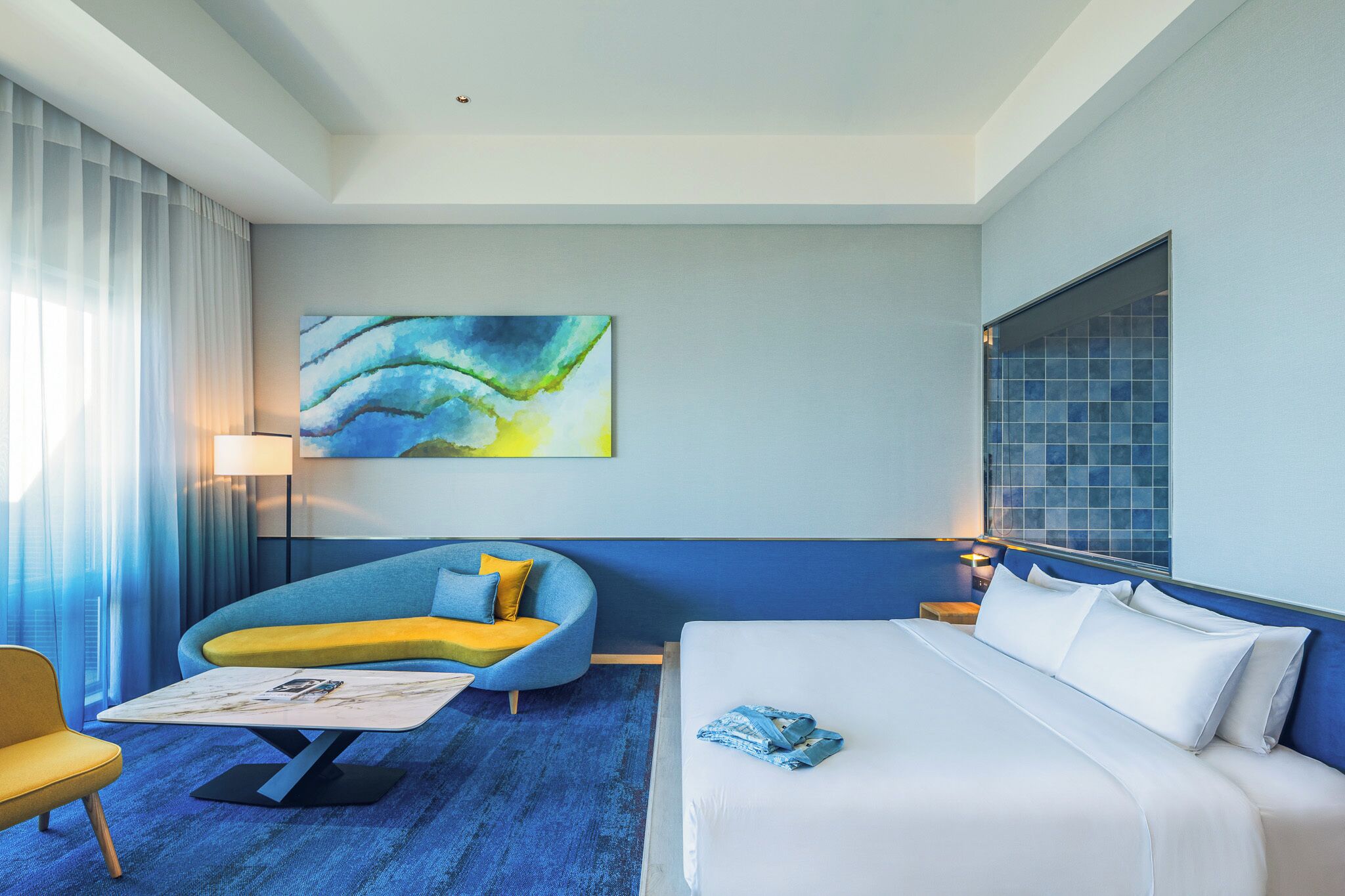 Quarto casal luxo, vista para o mar | Cofres nos quartos, cortinas blackout, quartos à prova de som