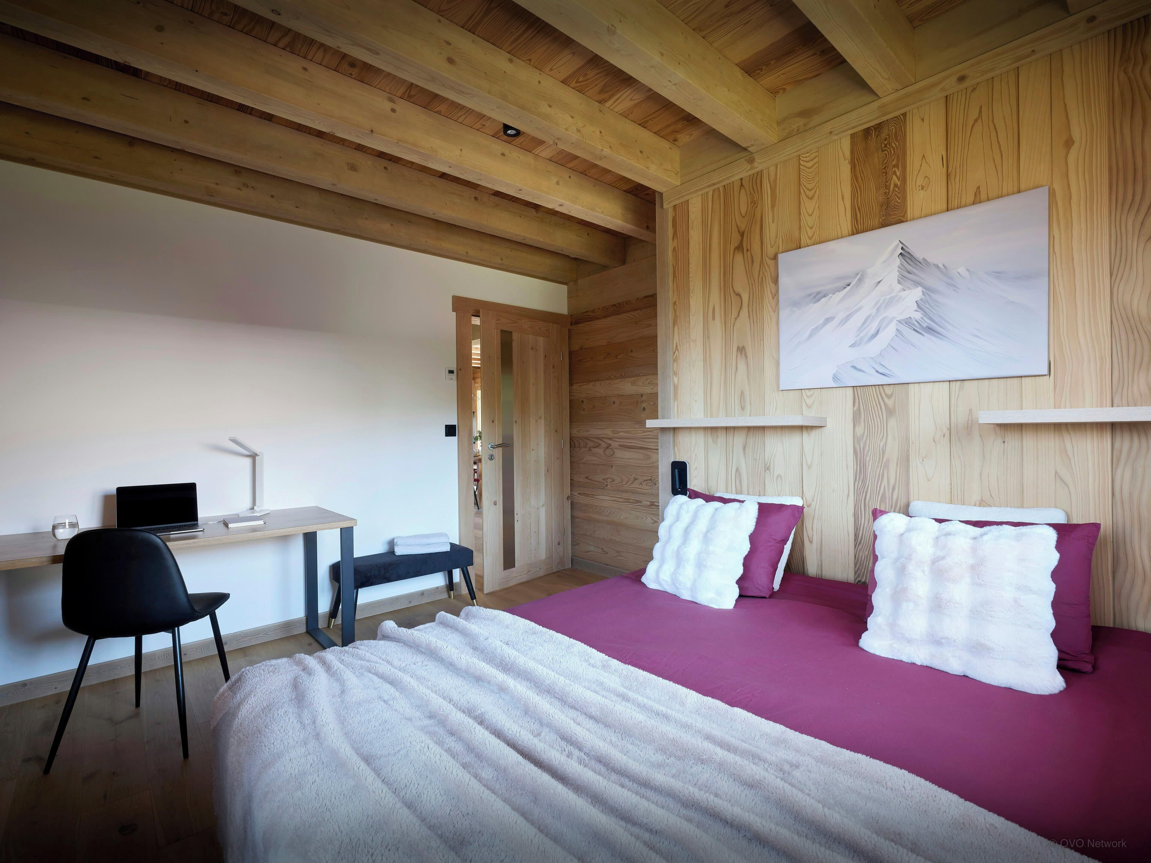 5 室のベッドルーム、アイロン / アイロン台、WiFi、ベッドシーツ