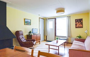 Fireplace - Amazing home in Ekshärad with WiFi (Ekshärad)