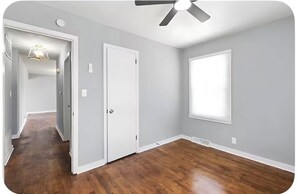 Interior - One great family escape and relaxation! (Kansas City)