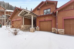 Exterior - Alders #736 (Keystone)