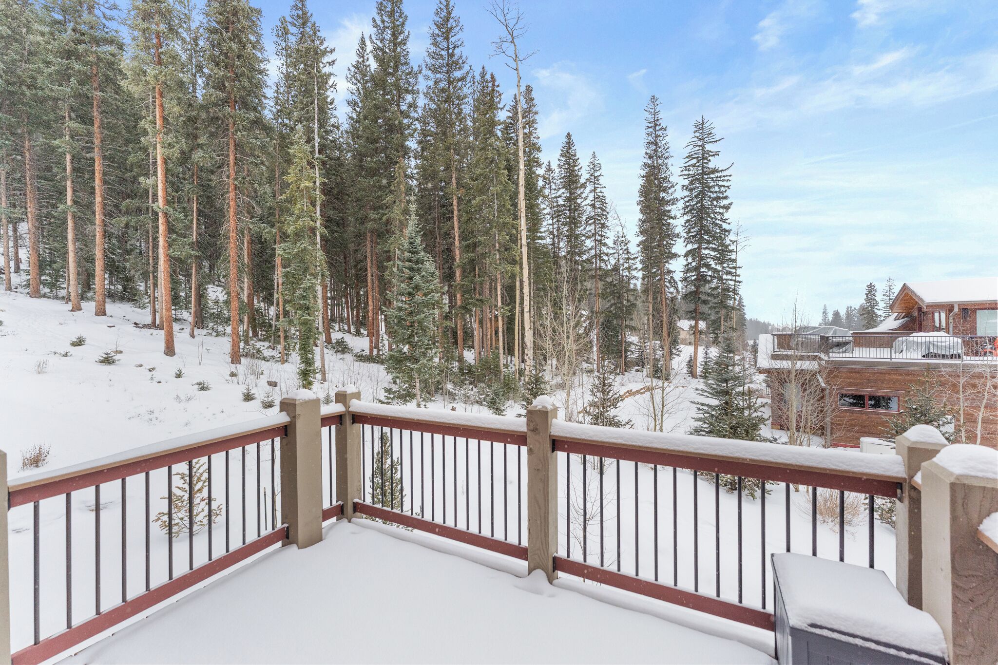 Studio (3 Bedrooms) | Exterior