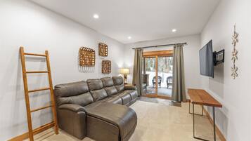 Studio (3 Bedrooms) | Bahagian luar