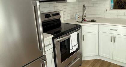 Elegant Hideaway with Free Parking