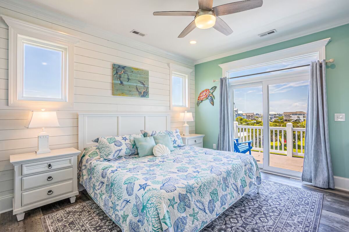 Family House, Private Bathroom, Ocean View (Topsail Beach Sunsets)