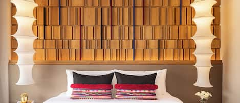 One Bedroom Suite with Bathtub | In-room safe, desk, free WiFi, bed sheets