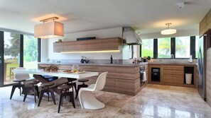 Private kitchen - Playas del Yunque - Beach Front Condo (Rio Grande)