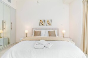 Room - Full Marina View 2BR at Damac Heights (Dubai)