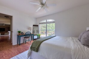 4 عدّة غرف نوم ومكواة/لوح كي وواي فاي وملاءات أسرّة