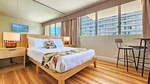 Iron/ironing board, free WiFi, bed sheets - Cozy studio in a fantastic Honolulu location with AC and (Honolulu)