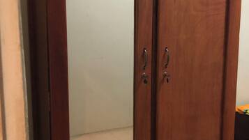 Apartment, 1 Bedroom, Smoking | Interior