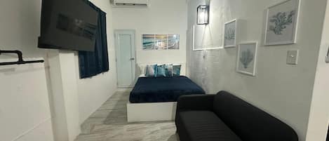 1 soverom, strykejern/-brett, wi-fi og sengetøy